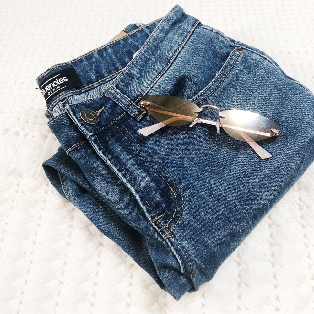Blue notes skinny jean mid rise 30/30 dark wash